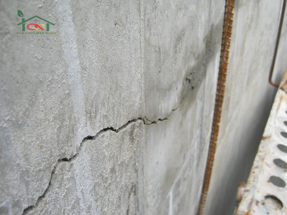 Xử lý tường bê tông bị nứt