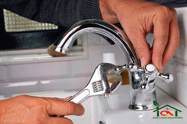 Cách kéo dài tuổi thọ cho vòi sen nước